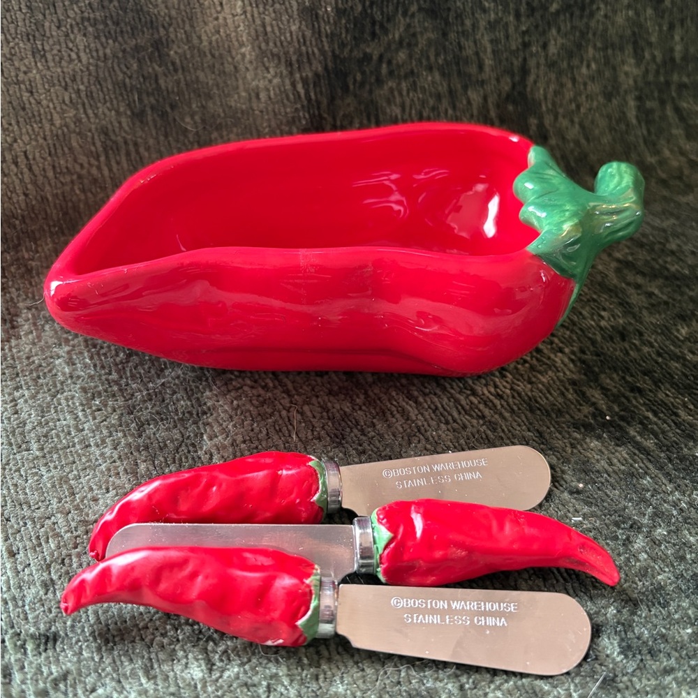 Red Chili Pepper Dip Bowl and Spreader Knives